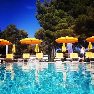 https://villaggio-camping-golfo-di-arzachena.in-sardinia.net